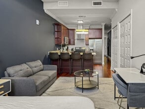 Building Photo - 1421 N 5th St