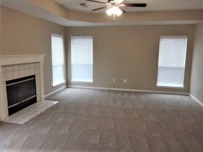 Building Photo - 2911 Glencullen Ln