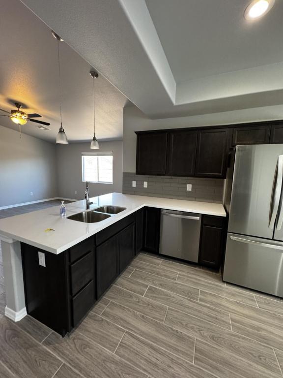 Building Photo - 714 Vista Grande Dr