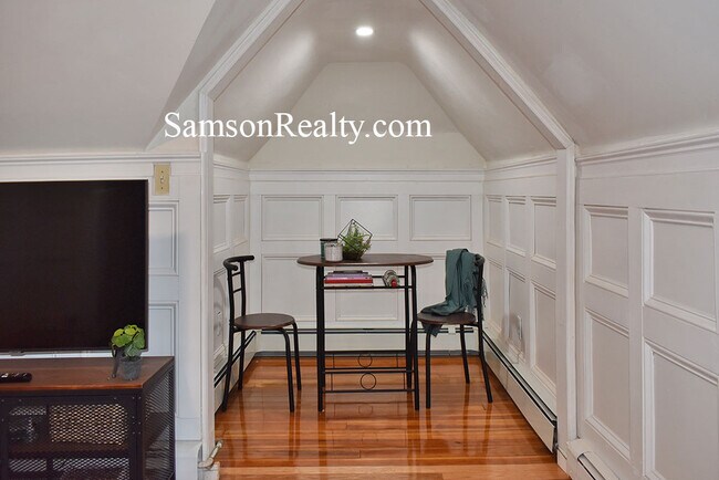 Foto del edificio - 351 Thayer St