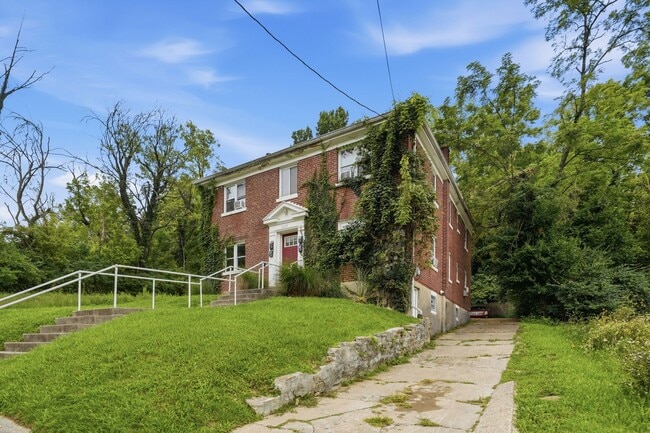 Building Photo - 3065 Bracken Woods Ln