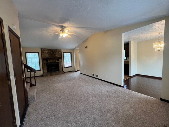 Foto del edificio - 2332 Goodwood Dr