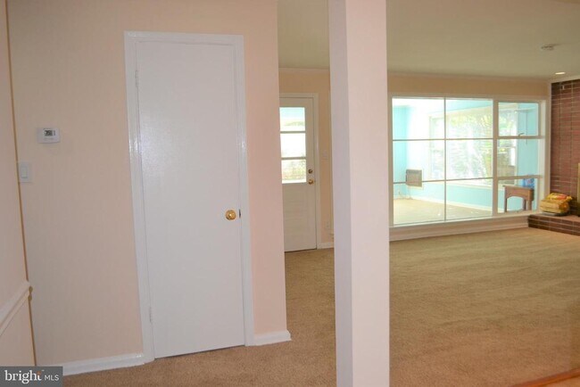 Building Photo - 3809 Whispering Ln