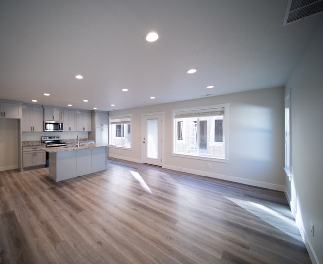 Building Photo - 2782 W 4140 S