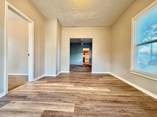 Foto del edificio - 919 S Logan St