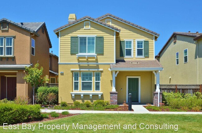 Foto del edificio - 4 br, 2.5 bath House - 2540 Lakeport Dr.