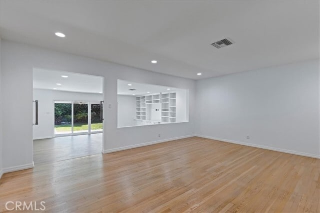 Building Photo - 706 Tufts Ave