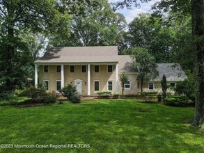 Building Photo - 18 Seven Oaks Dr