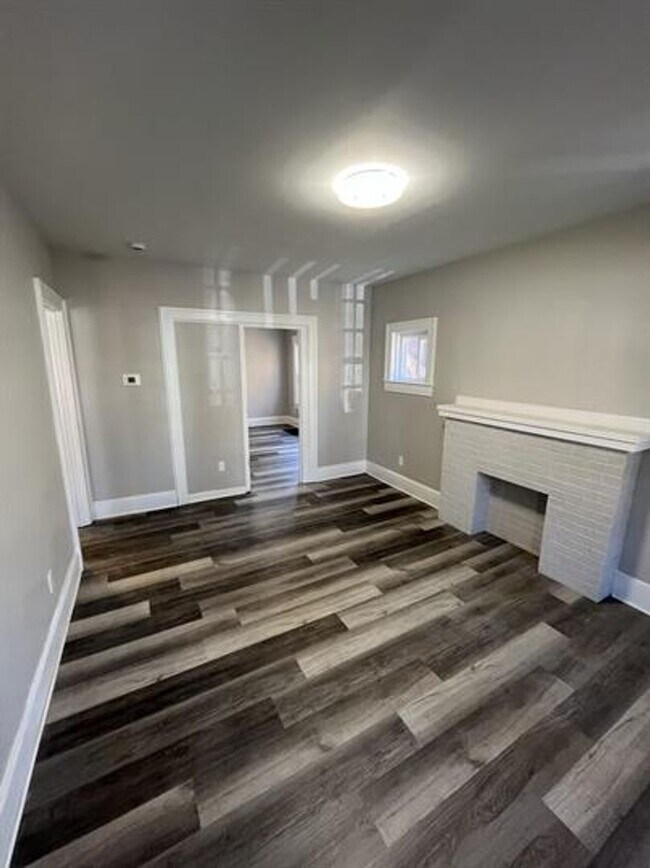 Building Photo - 4124 Larkwood Ave
