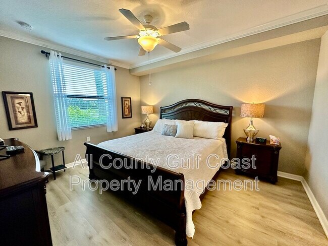 Foto del edificio - 7005 River Hammock Dr