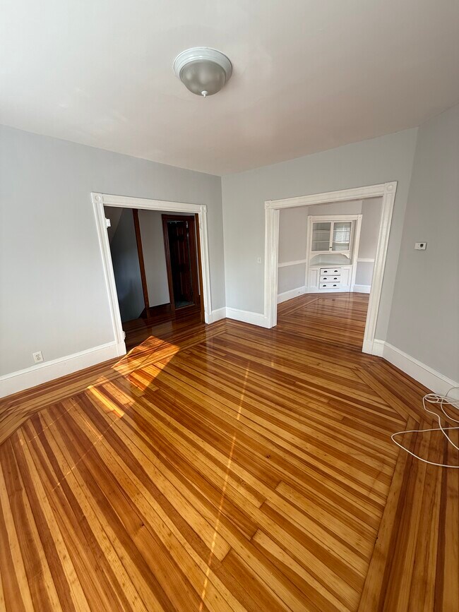 Foto del edificio - 68 Willow Ave