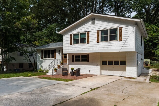 Foto del edificio - Home for rent in Homewood