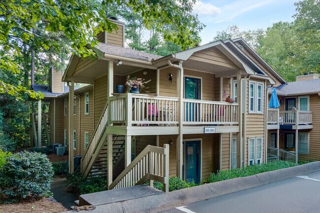 Building Photo - 1003 Country Park Dr