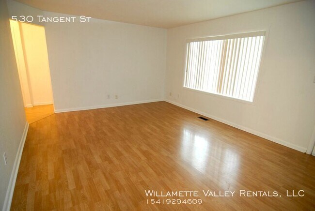 Foto del edificio - 3 bdrm/1 bath home near downtown Lebanon