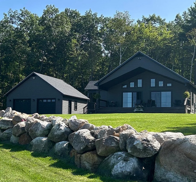 Building Photo - 79 Scenic Heights Dr