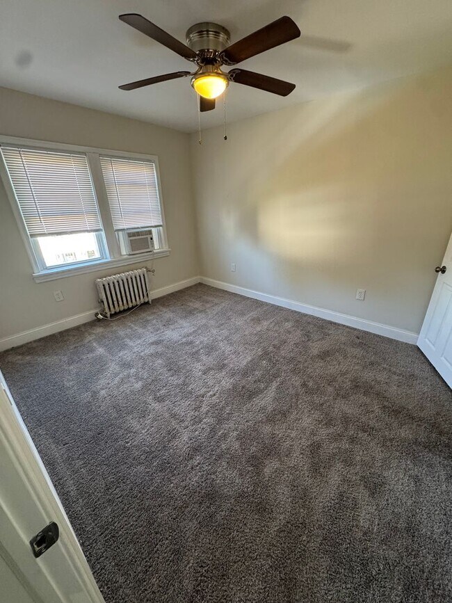 Foto del edificio - Now Accepting 525 Credit | Half First Month + Last Month Rent