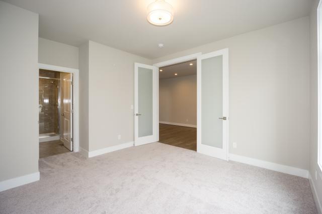 Building Photo - 4 bedroom in Kirkland WA 98033