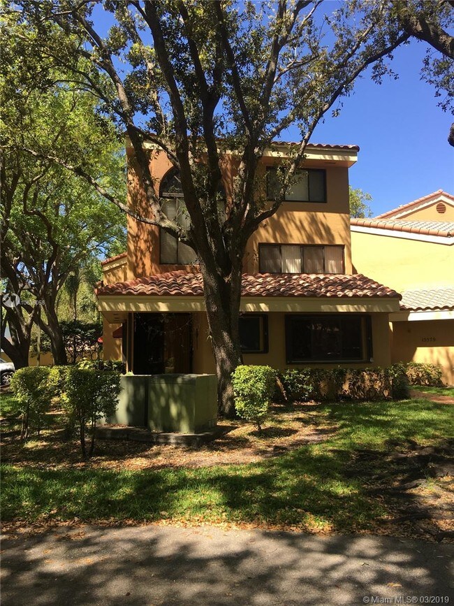 Building Photo - 15579 Miami Lakeway N