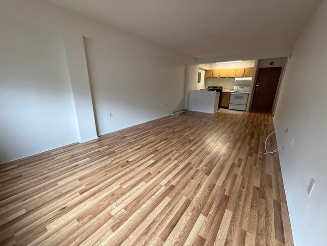 Foto del edificio - 333 Grand Ave