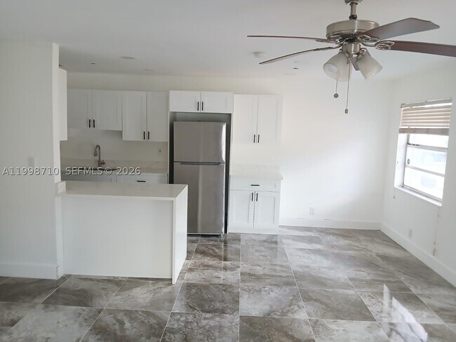 Foto del edificio - 812 SW 13th St