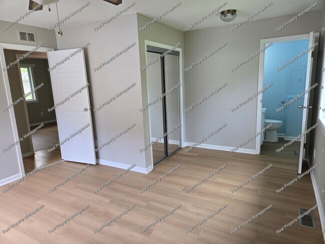 Foto del edificio - Updated 4 Bedroom