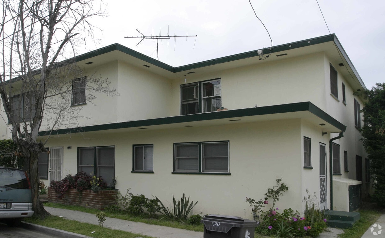 Building Photo - 1346 E Florida St