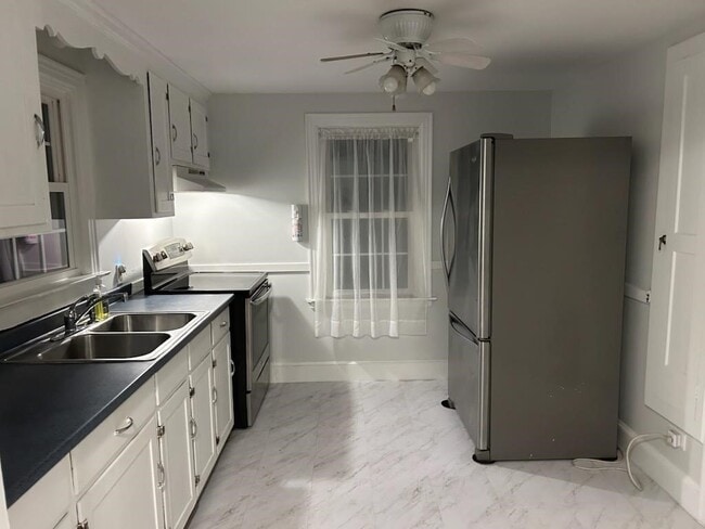 Building Photo - 7 Ponkapoag Way