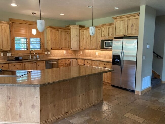 Building Photo - Available 11/1/25- 4 BR Teton Springs Home...