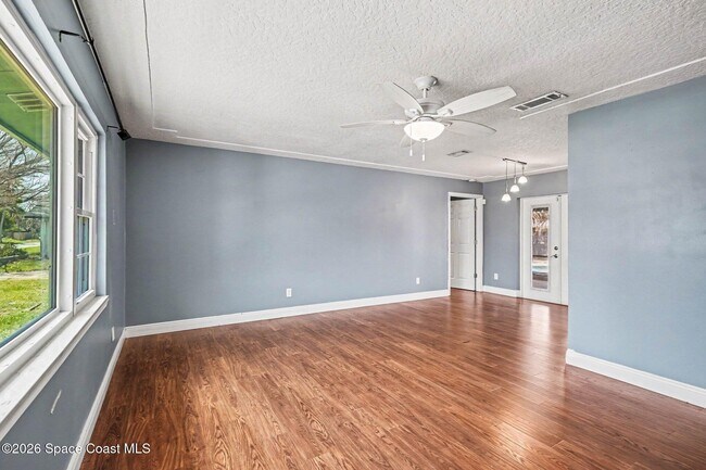 Building Photo - 512 Dijon Dr