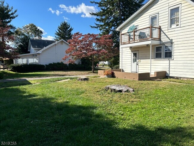 Building Photo - 610 Corliss Ave