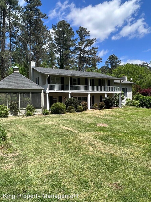 Primary Photo - 4 br, 3 bath House - 1231 Dearmanville Dr N