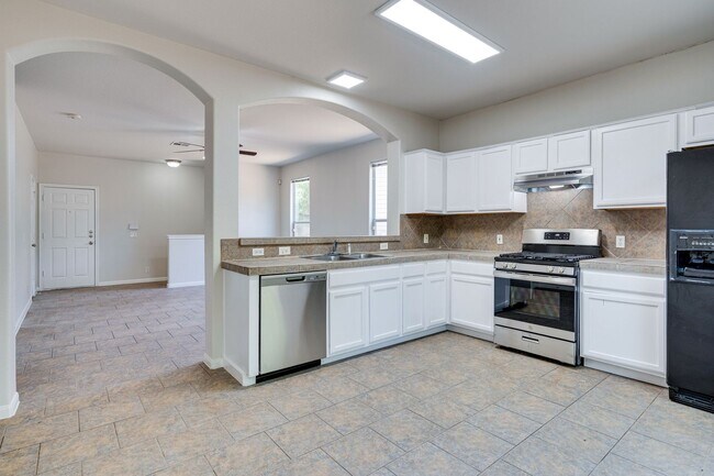 Foto del edificio - Riddle Oaks Duplex - Slaughter / Manchaca ...