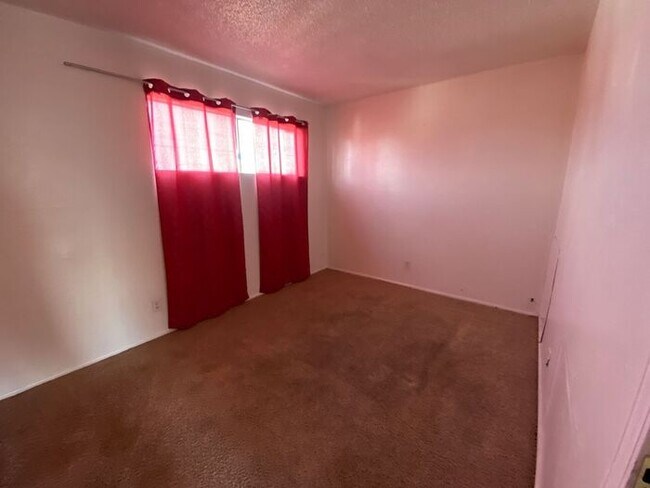 Foto del edificio - 1212 Aztec Rd NW