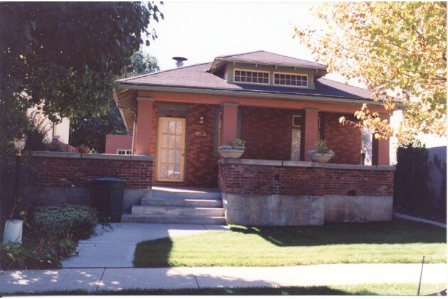 House that is part of asset - 1033 W Euclid Ave