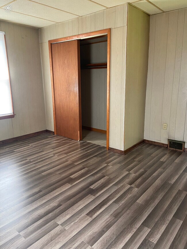 Foto del edificio - 137 6th St