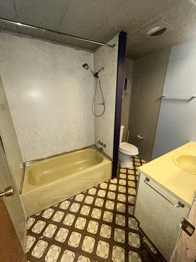 Foto del edificio - 8547 Bluebell Ct