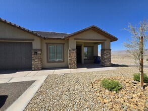 Building Photo - 1338 Scout Trl