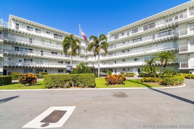 Foto del edificio - 3500 S Ocean Blvd