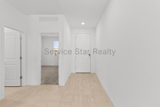 Foto del edificio - 8629 W Warner St