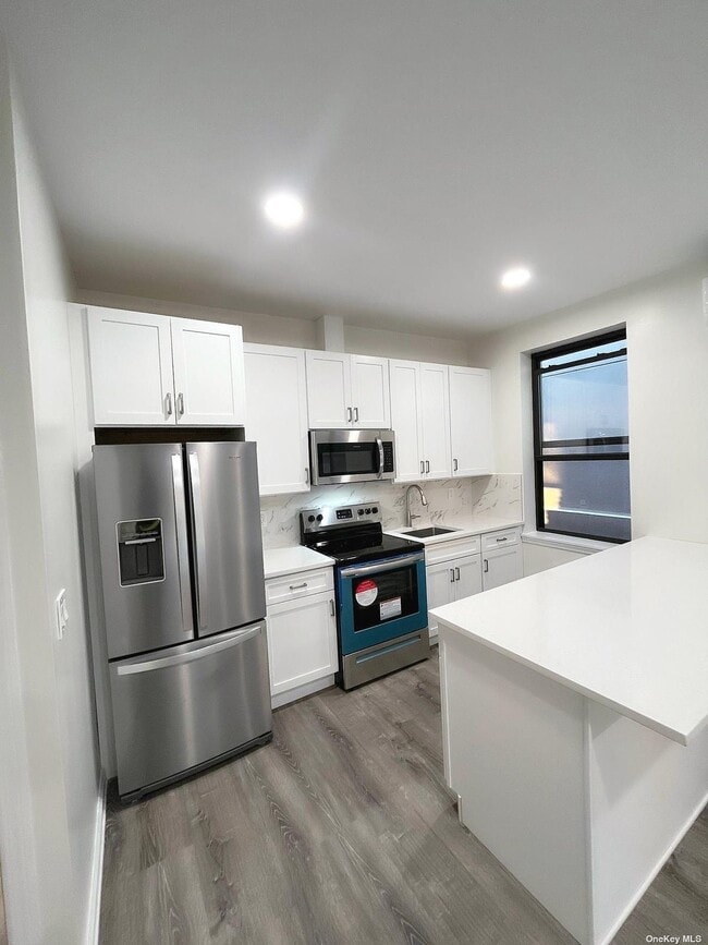Foto del edificio - 39-14 104th St