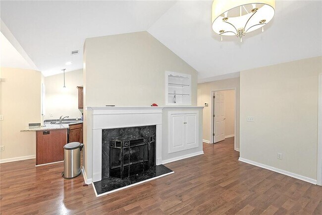 Foto del edificio - 1126 Somerton Pl