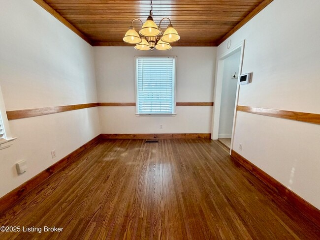 Building Photo - 628 Harris Pl