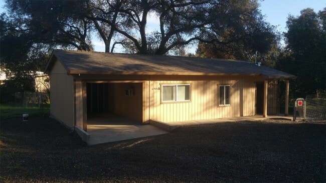 Building Photo - 6901 Palm Ave