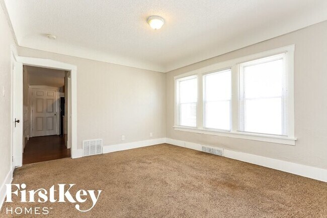Building Photo - 1306 Brookside Ave