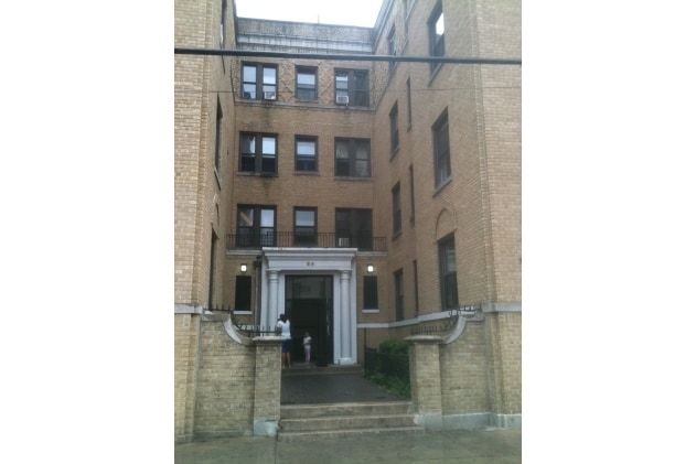 Entrance - 84-86 Hamilton Ave