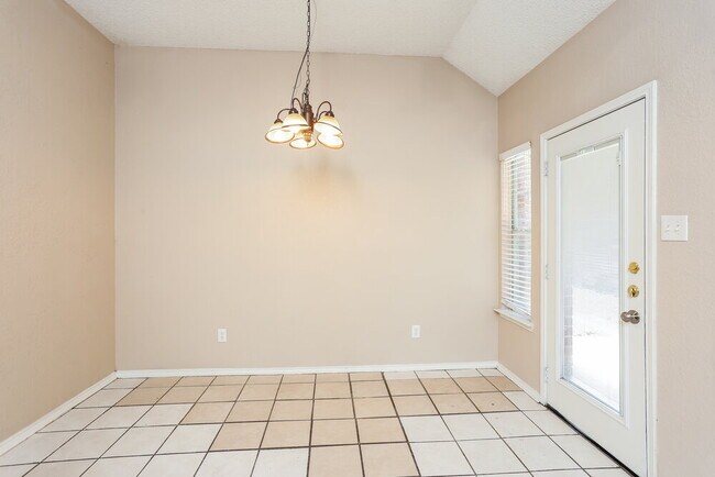 Foto del edificio - 7401 Glenstone St
