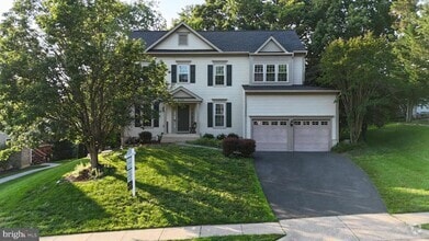 Building Photo - 6732 Rock Brook Dr