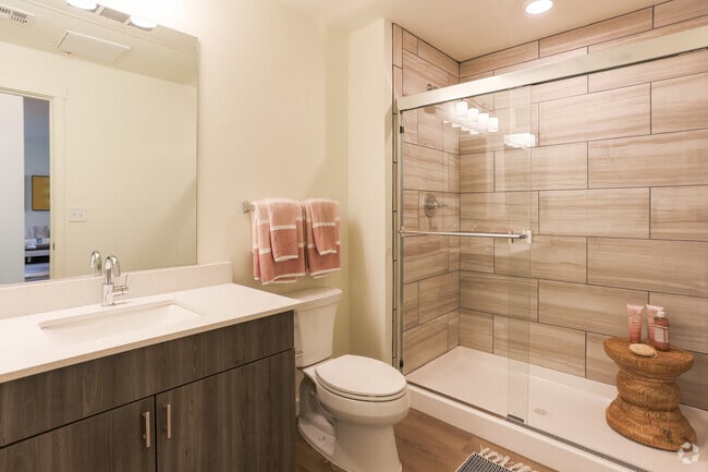 2BD, 2BA - 1,147SF Model - Allaso Journal Center