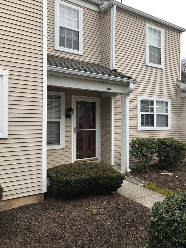 1111 Cambridge Ct, Palmyra, PA 17078 Townhome Rentals in Palmyra PA