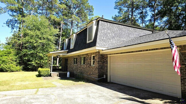 Foto del edificio - 201 Quail Run Dr